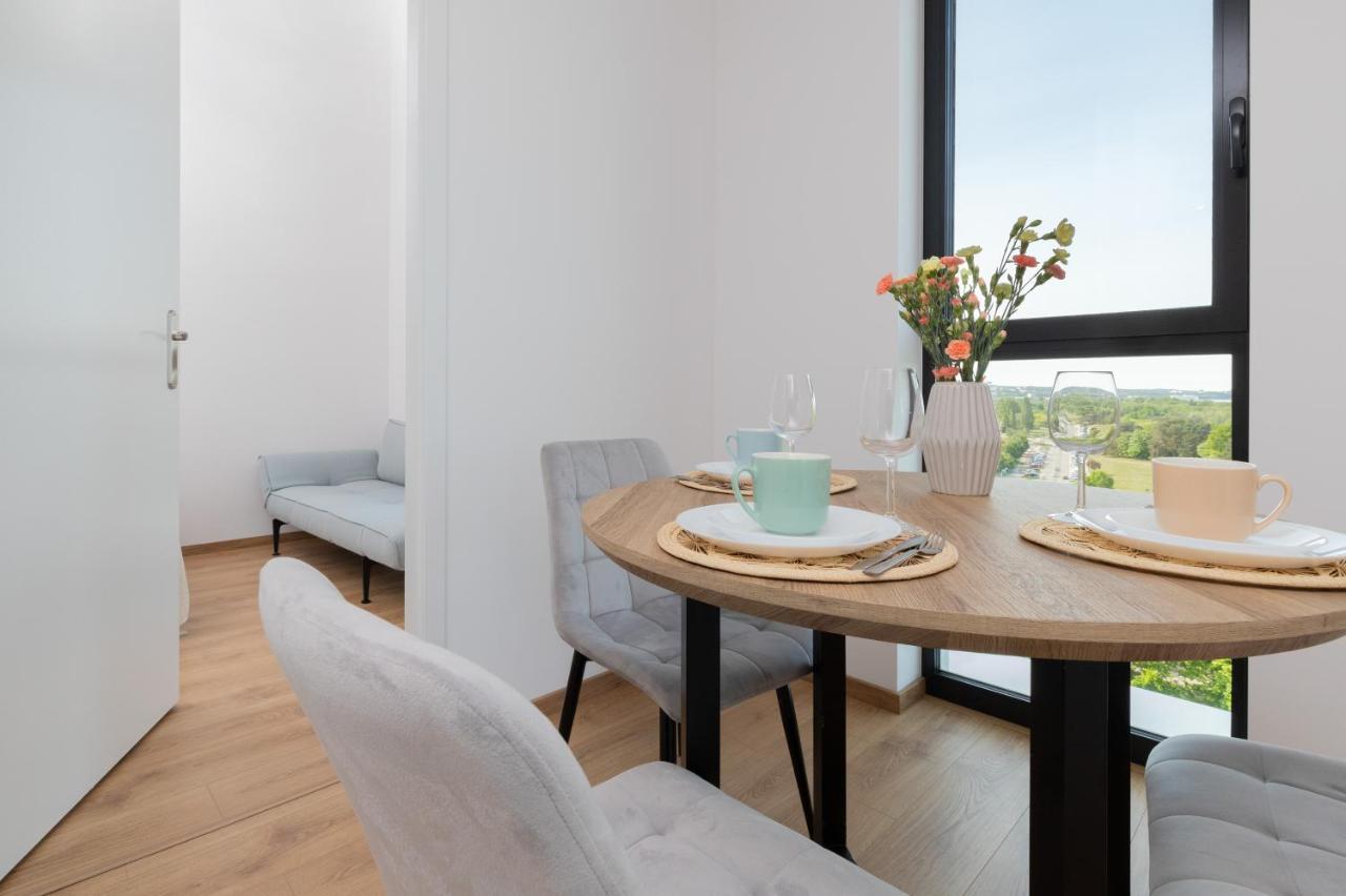 Tarasy Baltyku Apartments & Parking & Balcony By Noclegi Renters グダニスク エクステリア 写真