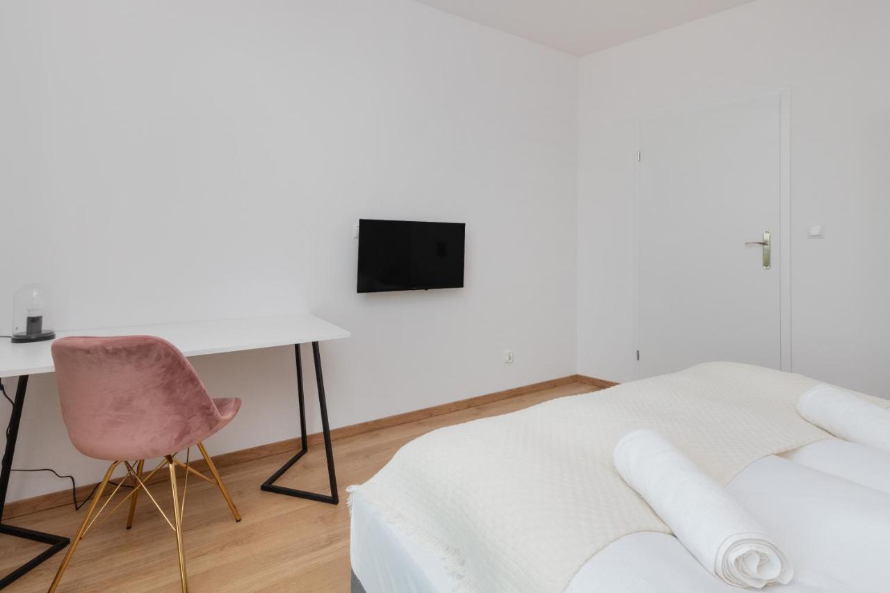 Tarasy Baltyku Apartments & Parking & Balcony By Noclegi Renters グダニスク エクステリア 写真
